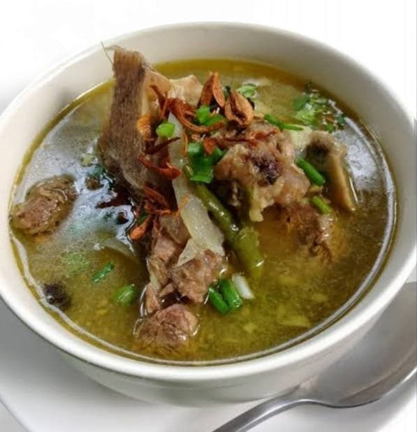 Beef Bone Soup (Sup Tulang)